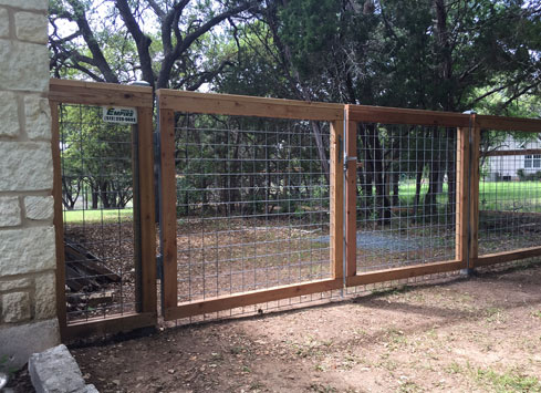 cattle-panel-fence-double-gate